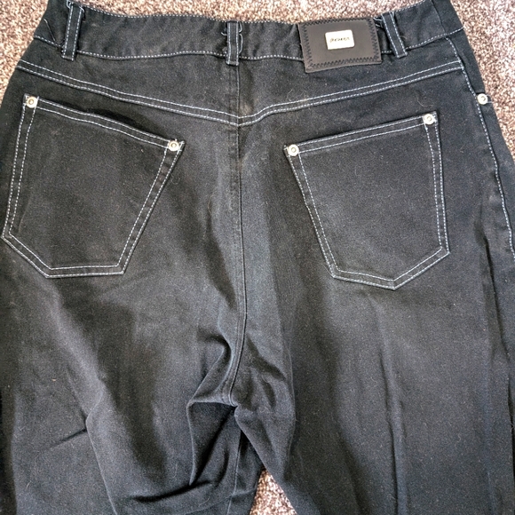 Black Boyfriend Jeans - US 8 - Picture 5 of 7